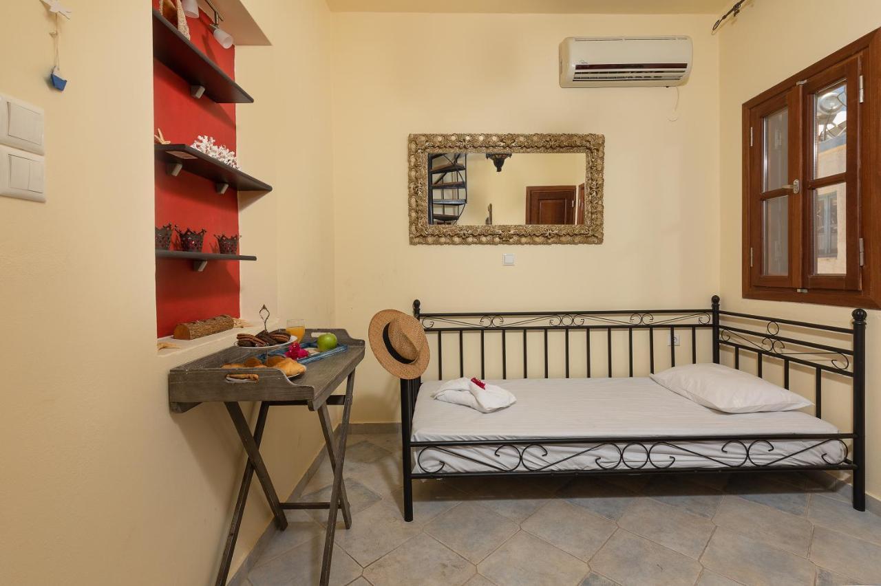 Coralli House *